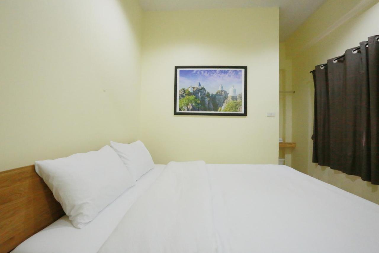 Albergue Interest Poshtel Bangkok Exterior foto