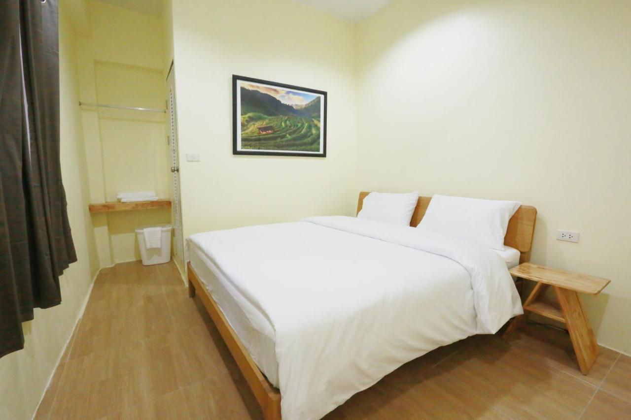Albergue Interest Poshtel Bangkok Exterior foto